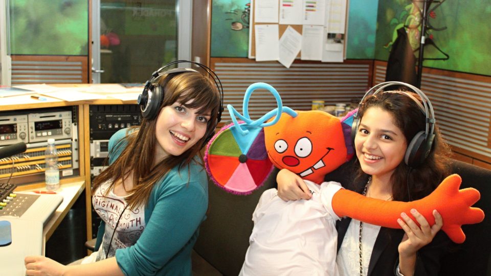 Ušoun s moderátorkou Klárou Novákovou a Dianou Kalashovou