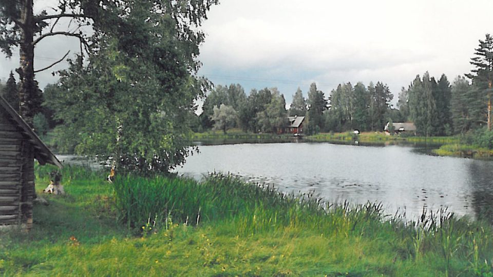Estonsko, rybník, domek