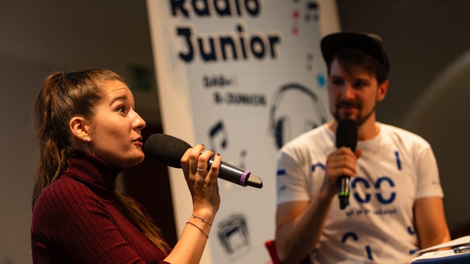 Eva Sinkovičová a Petr Ševčík na programu Rádia Junior na Prix Bohemia Radio 2023