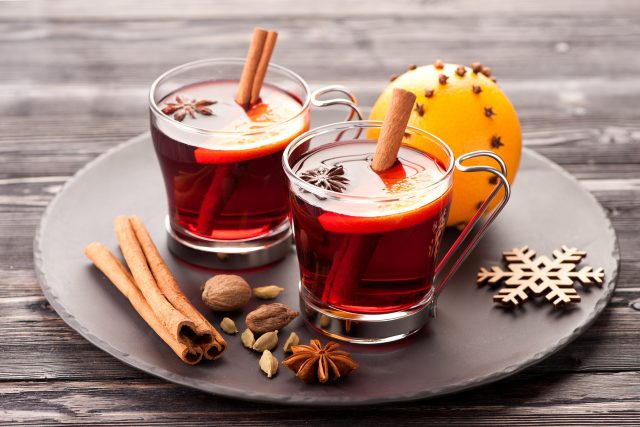 Zahřejte se lahodným čajem | foto: Shutterstock