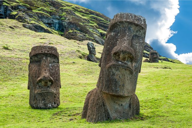 Tajemné sochy na Velikonočním ostrově | foto: Shutterstock