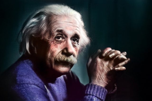 Albert Einstein  (digitálně kolorováno) | foto: Profimedia