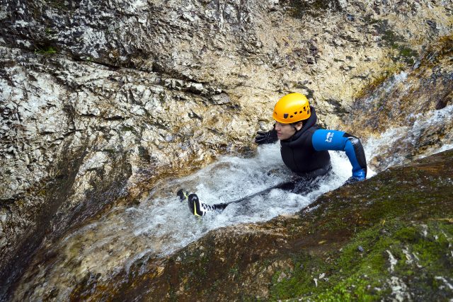 Moderátorka Jana Rychterová si vyzkoušela canyoning | foto: Jiří Kohout,  Český rozhlas