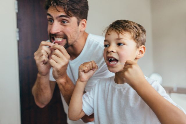 Večerní čištění zubů je velmi důležité | foto: Shutterstock
