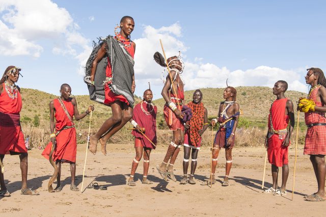 Masajové jsou známí i svými tanci,  při kterých vyskakují do vzduchu | foto:  iSelena,  Shutterstock