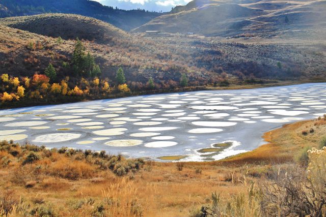 Tečkované jezero v Britské Kolumbii v Kanadě | foto: Shutterstock
