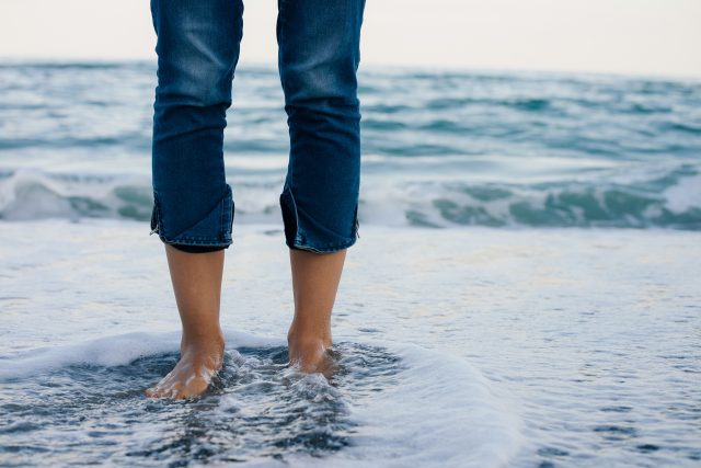 Kolik vody je potřeba na výrobu džínových kalhot? | foto: Shutterstock